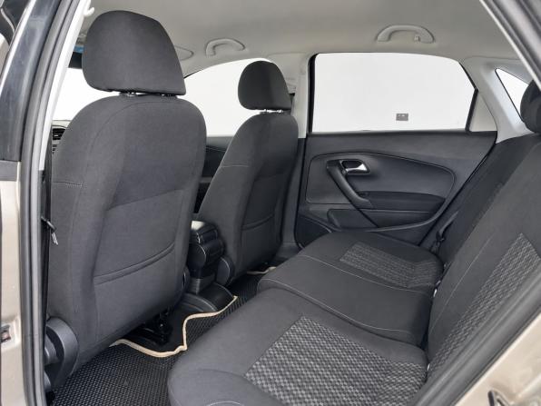 Volkswagen Polo V Рестайлинг с пробегом 2018 года, цена 1 100 000 рублей, 116817 км, седан, Автокод Объявления