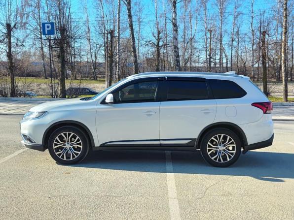 Mitsubishi Outlander III Рестайлинг 2 с пробегом 2018 года, цена 1 451 000 рублей, 175715 км, внедорожник, Автокод Объявления