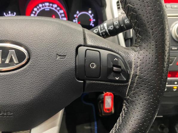 Kia Ceed I Рестайлинг с пробегом 2011 года, цена 669 000 рублей, 238936 км, хэтчбек, Автокод Объявления
