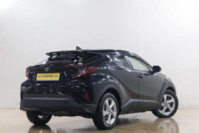 Toyota C-HR I с пробегом 2018 года, цена 2 099 000 рублей, 33000 км, внедорожник, Автокод Объявления
