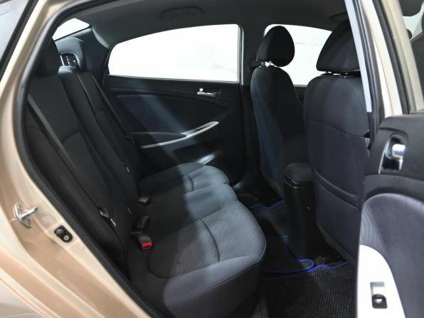 Hyundai Solaris I с пробегом 2013 года, цена 830 000 рублей, 198737 км, седан, Автокод Объявления