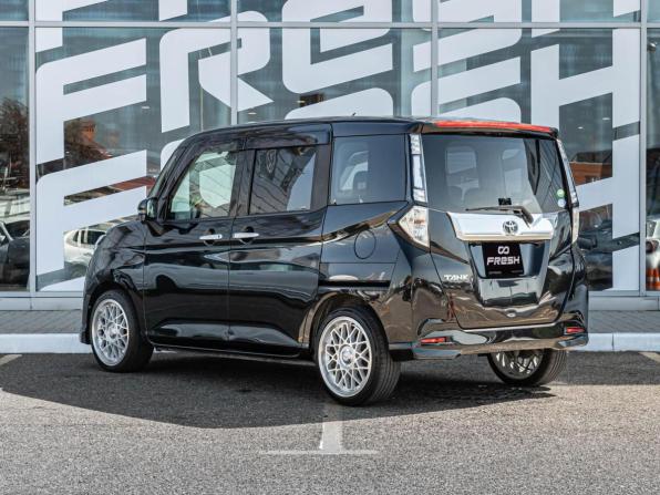 Toyota Tank I с пробегом 2018 года, цена 998 000 рублей, 95636 км, микровэн, Автокод Объявления
