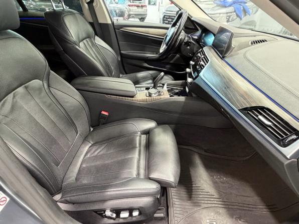 BMW 5 серии VII (G30/G31/G38) с пробегом 2019 года, цена 3 045 000 рублей, 182000 км, седан, Автокод Объявления