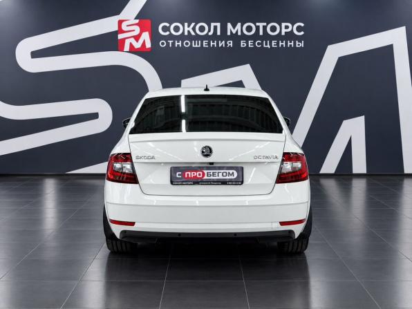 Skoda Octavia III (A7) Рестайлинг с пробегом 2017 года, цена 2 049 900 рублей, 177000 км, лифтбек, Автокод Объявления