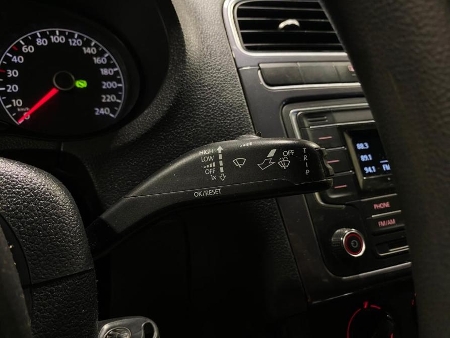 Volkswagen Polo V Рестайлинг Челябинск  - изображение 18