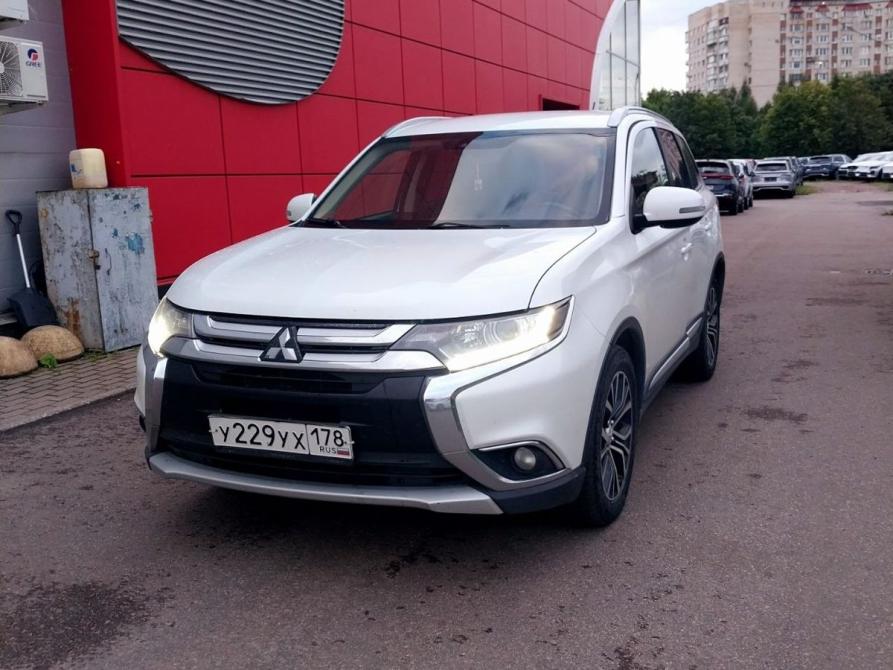 Mitsubishi Outlander III Рестайлинг 2 Санкт-Петербург  - изображение 1