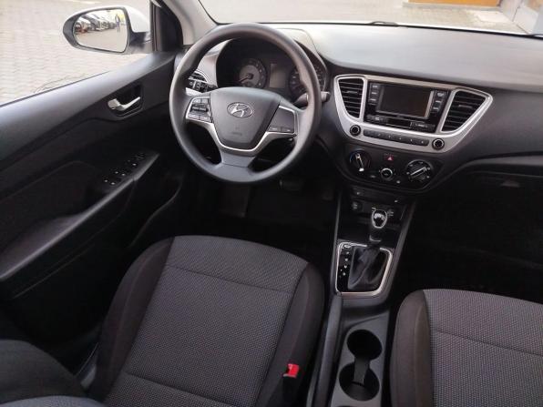 Hyundai Solaris II Рестайлинг с пробегом 2021 года, цена 1 345 000 рублей, 87792 км, седан, Автокод Объявления