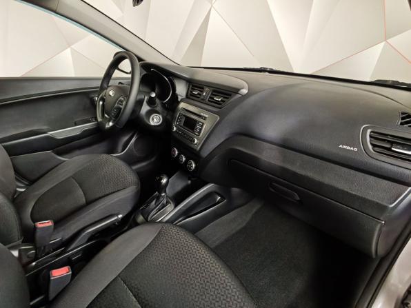 Kia Rio III Рестайлинг с пробегом 2017 года, цена 1 147 000 рублей, 97880 км, хэтчбек, Автокод Объявления