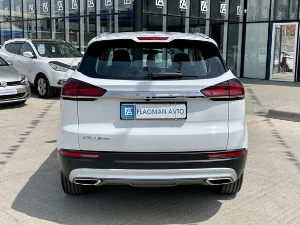 Geely Atlas Pro с пробегом 2024 года, цена 1 730 000 рублей, 28247 км, внедорожник, Автокод Объявления