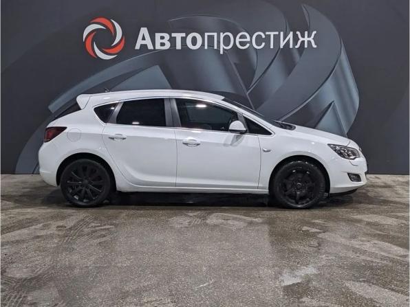 Opel Astra J с пробегом 2011 года, цена 695 000 рублей, 172973 км, универсал, Автокод Объявления