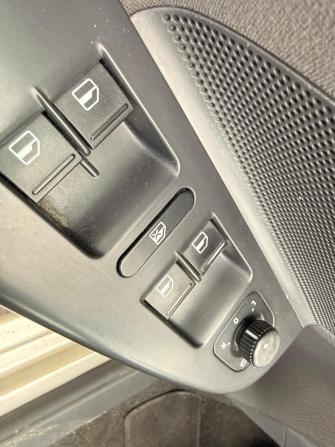 Volkswagen Jetta V с пробегом 2009 года, цена 550 000 рублей, 280000 км, седан, Автокод Объявления