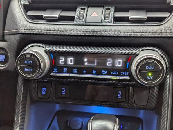 Toyota RAV4 V (XA50) с пробегом 2021 года, цена 2 750 000 рублей, 132113 км, внедорожник, Автокод Объявления