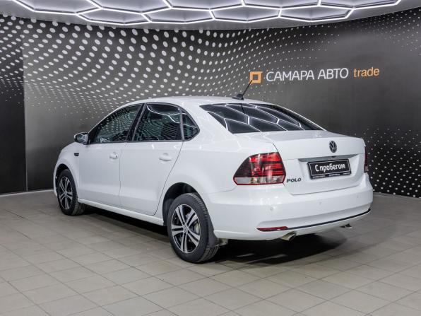 Volkswagen Polo V Рестайлинг с пробегом 2018 года, цена 1 105 000 рублей, 79742 км, седан, Автокод Объявления