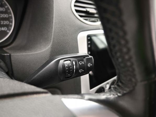 Ford Focus II с пробегом 2007 года, цена 450 000 рублей, 303211 км, седан, Автокод Объявления