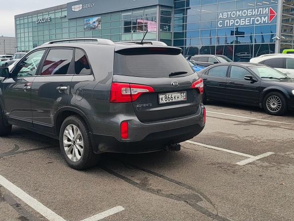 Kia Sorento II Рестайлинг с пробегом 2017 года, цена 1 789 000 рублей, 195000 км, внедорожник, Автокод Объявления