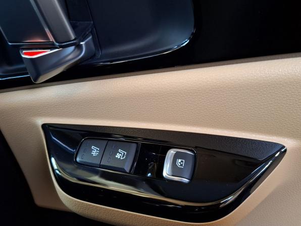 Kia Carnival IV с пробегом 2023 года, цена 5 390 000 рублей, 35219 км, минивэн, Автокод Объявления