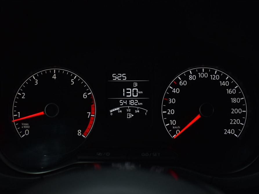 Volkswagen Polo V Рестайлинг Кемерово  - изображение 13