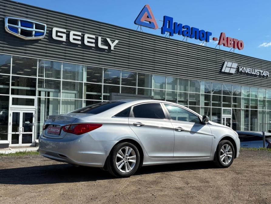 Hyundai Sonata VI (YF) Набережные Челны  - изображение 6