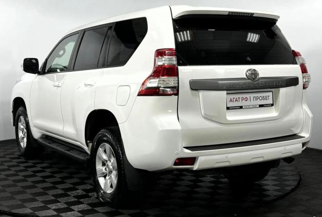 Toyota Land Cruiser Prado 150 Series Рестайлинг 1 с пробегом 2016 года, цена 3 600 000 рублей, 178869 км, внедорожник, Автокод Объявления