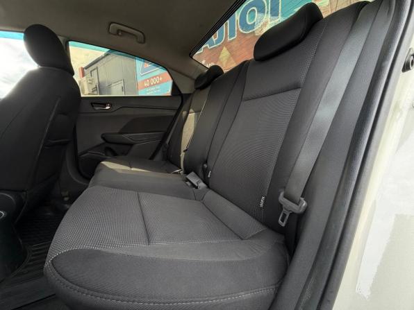 Hyundai Solaris II с пробегом 2018 года, цена 1 280 000 рублей, 150036 км, седан, Автокод Объявления