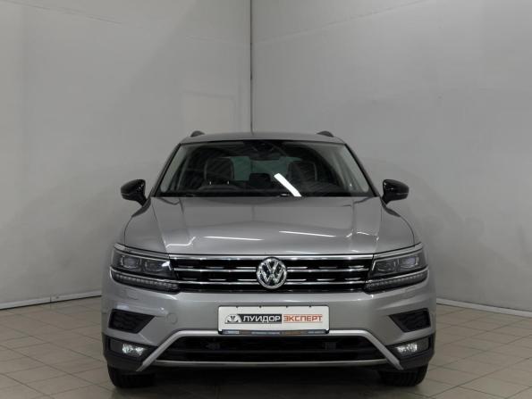 Volkswagen Tiguan II с пробегом 2019 года, цена 2 549 000 рублей, 122637 км, внедорожник, Автокод Объявления