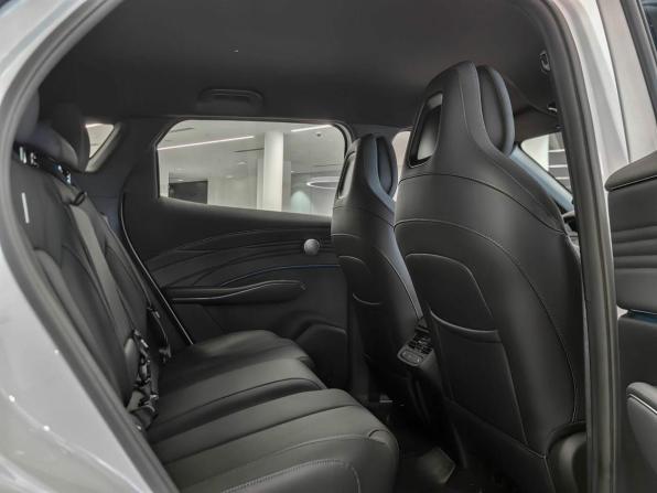Новый Omoda C7 2026 года, цена 3 400 690 рублей, внедорожник, Автокод Объявления