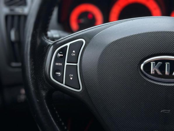 Kia Ceed I с пробегом 2008 года, цена 399 000 рублей, 330000 км, хэтчбек, Автокод Объявления