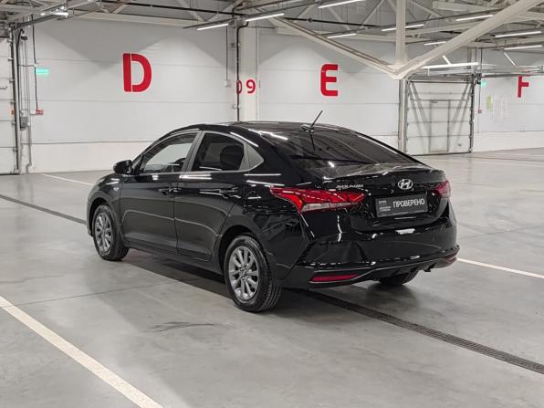 Hyundai Solaris II Рестайлинг с пробегом 2022 года, цена 1 499 000 рублей, 116019 км, седан, Автокод Объявления