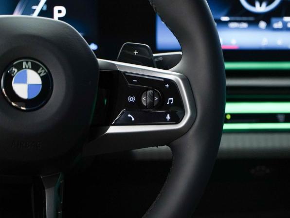 BMW 5 серии VIII (G60/G61/G68) с пробегом 2025 года, цена 9 249 977 рублей, 5096 км, седан, Автокод Объявления
