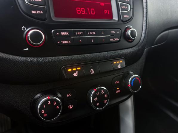 Kia Ceed II с пробегом 2014 года, цена 1 050 000 рублей, 128582 км, хэтчбек, Автокод Объявления