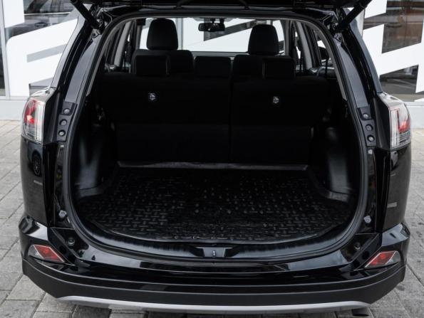 Toyota RAV4 IV (XA40) Рестайлинг с пробегом 2016 года, цена 2 310 000 рублей, 121928 км, внедорожник, Автокод Объявления