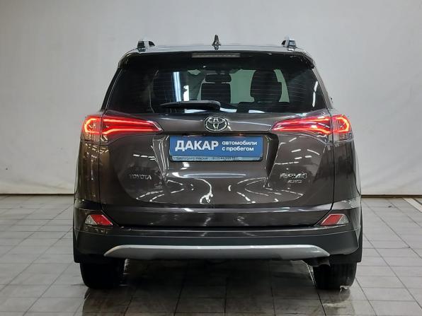 Toyota RAV4 IV (XA40) Рестайлинг с пробегом 2018 года, цена 2 390 000 рублей, 143000 км, внедорожник, Автокод Объявления