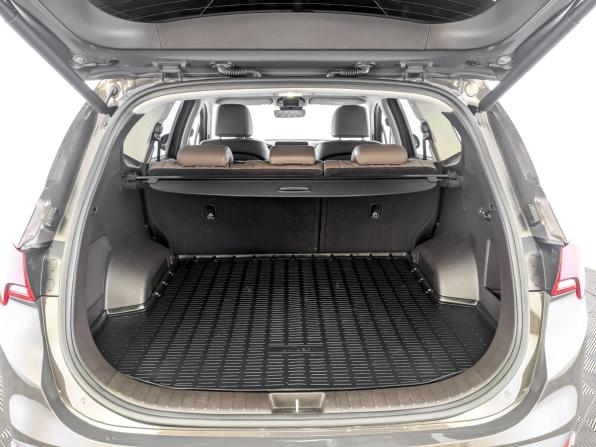 Hyundai Santa Fe IV Рестайлинг с пробегом 2021 года, цена 4 050 000 рублей, 46076 км, внедорожник, Автокод Объявления