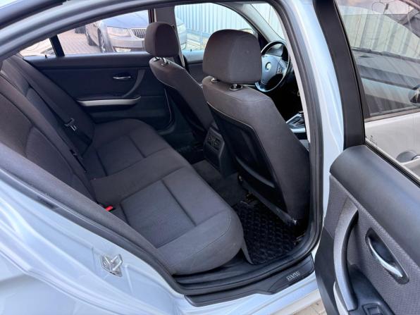 BMW 3 серии V (E90/E91/E92/E93) Рестайлинг с пробегом 2011 года, цена 999 000 рублей, 200572 км, седан, Автокод Объявления