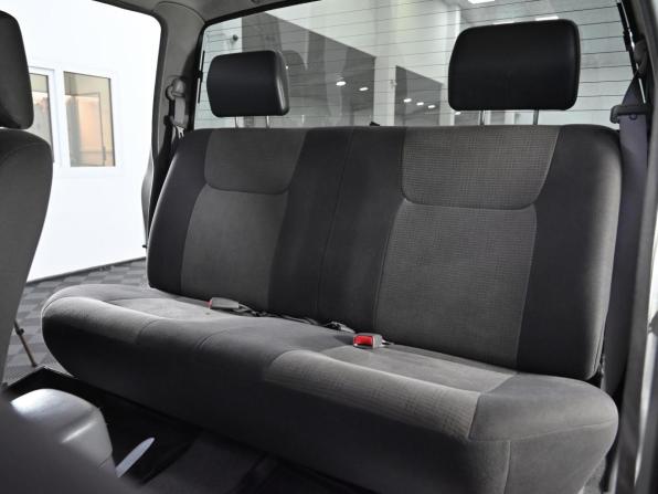 Nissan NP300 с пробегом 2012 года, цена 999 000 рублей, 374000 км, offers.body_type.unknown, Автокод Объявления