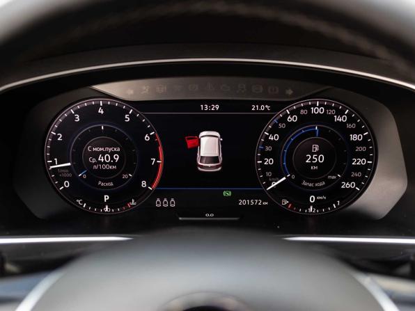 Volkswagen Tiguan II с пробегом 2018 года, цена 2 310 000 рублей, 201571 км, внедорожник, Автокод Объявления