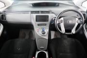 Toyota Prius III Рестайлинг (XW30) Омск  - изображение 44
