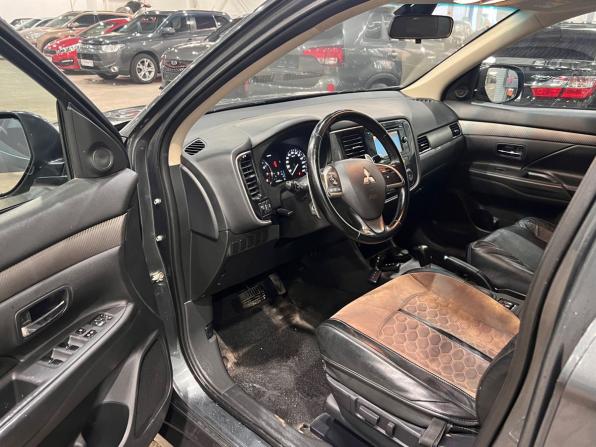 Mitsubishi Outlander III Рестайлинг с пробегом 2014 года, цена 1 550 000 рублей, 144500 км, внедорожник, Автокод Объявления
