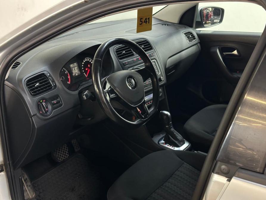 Volkswagen Polo V Рестайлинг Санкт-Петербург  - изображение 7