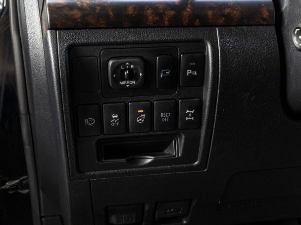 Toyota Land Cruiser 200 Series Рестайлинг 1 с пробегом 2012 года, цена 3 459 000 рублей, 312045 км, внедорожник, Автокод Объявления