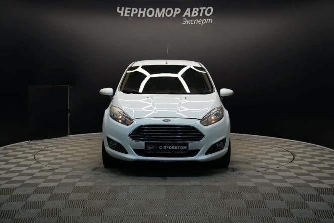 Ford Fiesta Mk6 Рестайлинг с пробегом 2015 года, цена 790 000 рублей, 200000 км, хэтчбек, Автокод Объявления