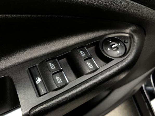 Ford Kuga II с пробегом 2013 года, цена 1 359 500 рублей, 202500 км, внедорожник, Автокод Объявления