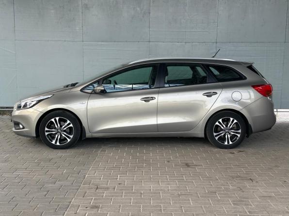 Kia Ceed II с пробегом 2014 года, цена 1 210 000 рублей, 125158 км, универсал, Автокод Объявления