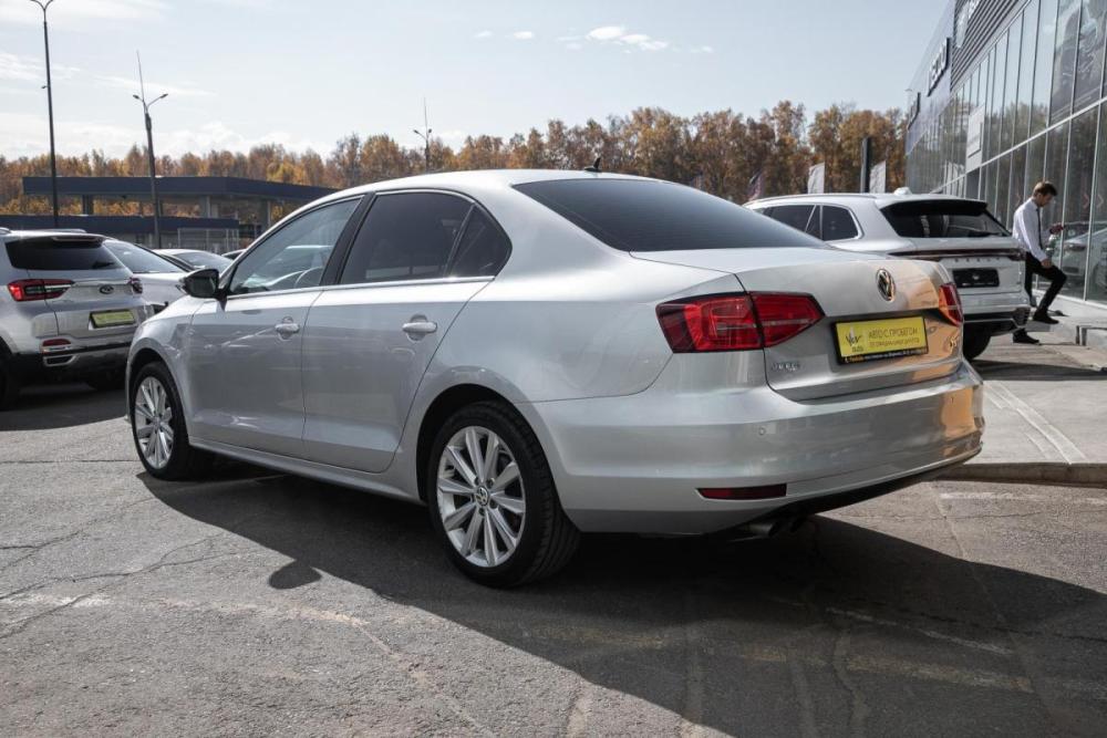 Volkswagen Jetta VI Иркутск  - изображение 7