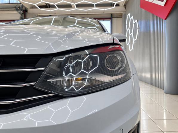 Volkswagen Polo V Рестайлинг с пробегом 2018 года, цена 1 010 000 рублей, 257359 км, седан, Автокод Объявления