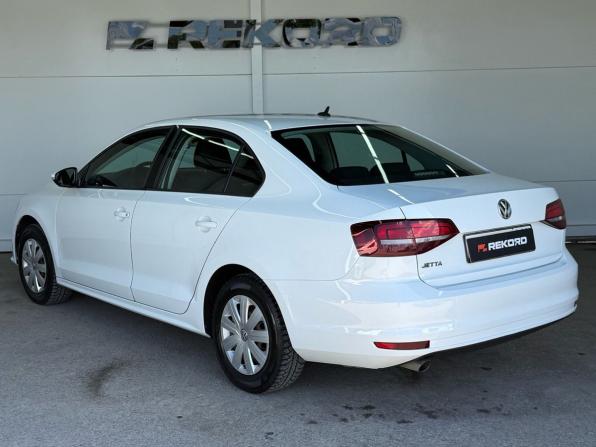 Volkswagen Jetta VI Рестайлинг с пробегом 2016 года, цена 1 289 000 рублей, 110000 км, седан, Автокод Объявления