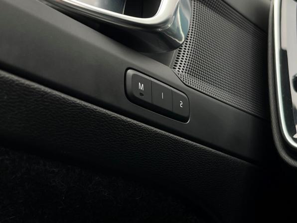 Volvo XC40 I с пробегом 2020 года, цена 3 064 300 рублей, 55495 км, внедорожник, Автокод Объявления