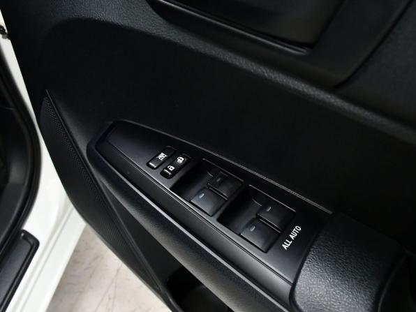 Toyota Corolla XI (E160 E170) Рестайлинг 2 с пробегом 2018 года, цена 1 517 000 рублей, 122063 км, универсал, Автокод Объявления