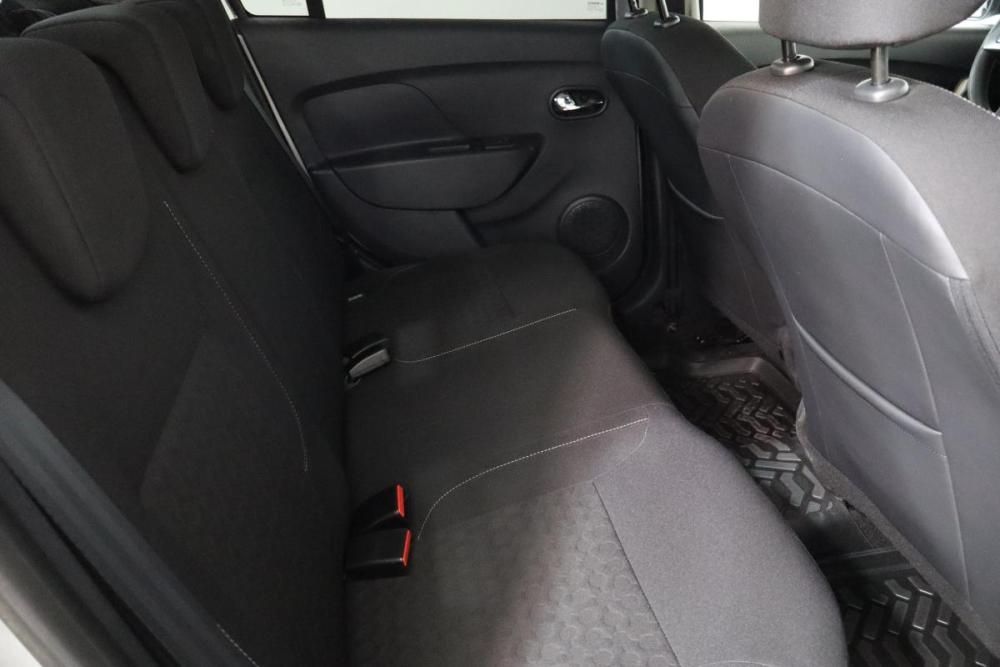 Renault Logan II Санкт-Петербург  - изображение 12