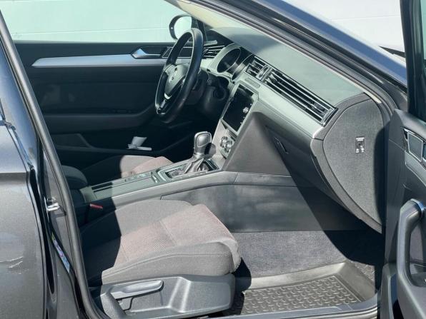 Volkswagen Passat B8 с пробегом 2018 года, цена 1 797 000 рублей, 161174 км, седан, Автокод Объявления